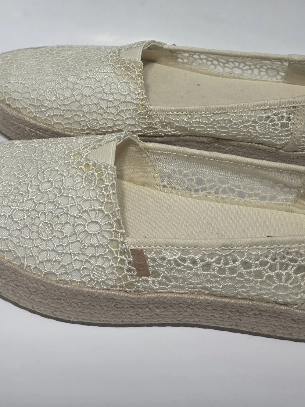 TOMS Valencia Espadrille Platform Slip On Flats Lace Cream Women’s Size 9 New